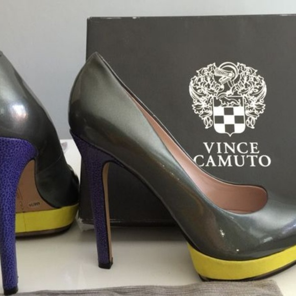 Vince Camuto Shoes - Vince Camuto Dacoma Pump Gray Patent size 9.5 EUC